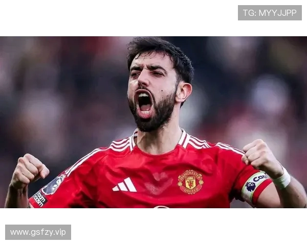 连波兰联赛都不放过曼联队友调侃B费是真正的足球狂热分子